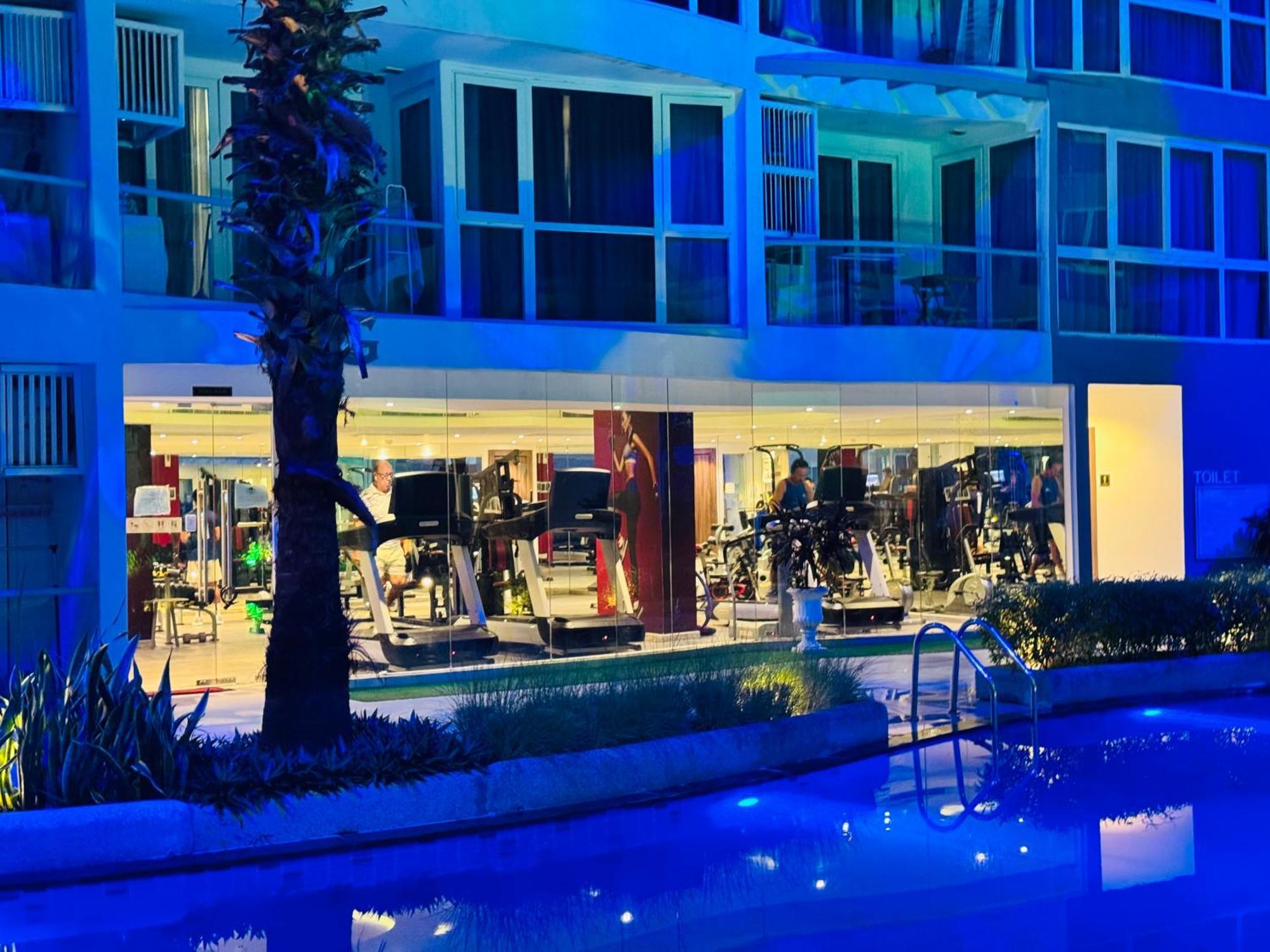 Grand Avenue 2bedr 2bathr 38and38 Sqm 2rooms Together Poor View Or City View Appartement Pattaya