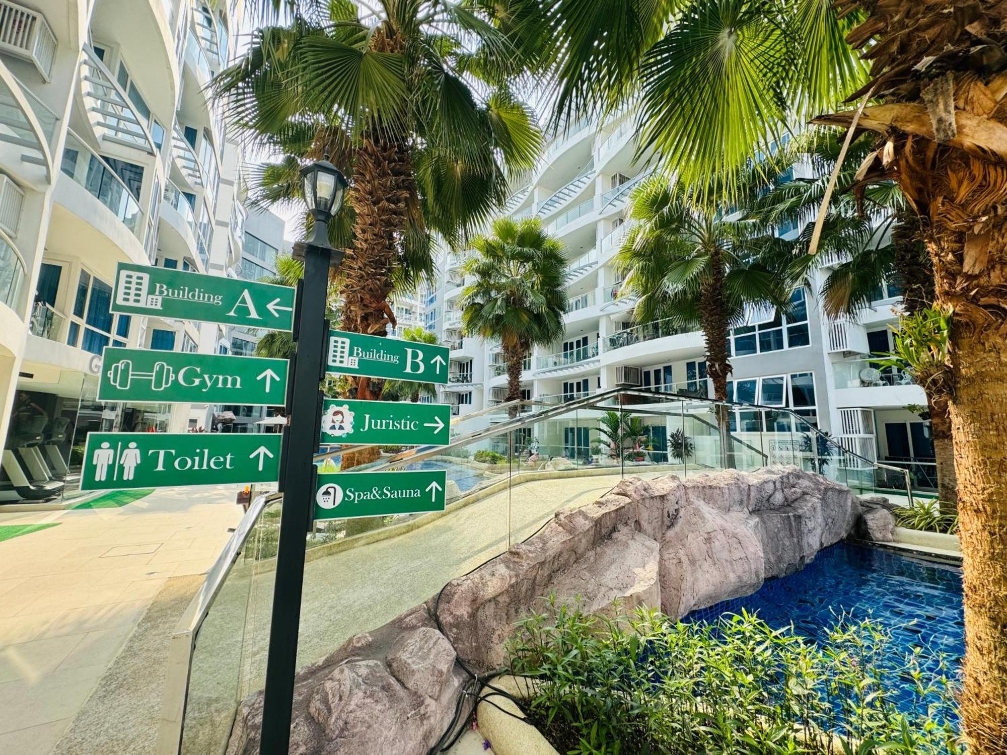 Grand Avenue 2bedr 2bathr 38and38 Sqm 2rooms Together Poor View Or City View *