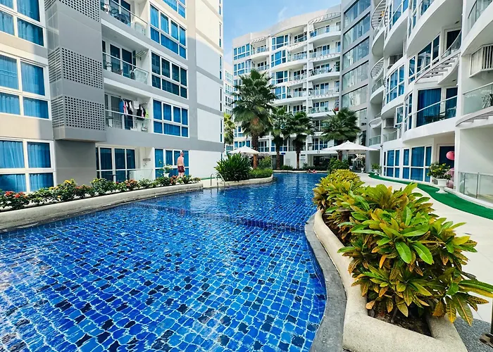 Grand Avenue 2Bedr 2Bathr 38And38 Sqm 2Rooms Together Poor View Or City View